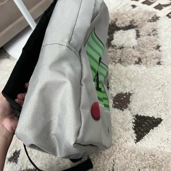 Byte Backpack - Picture 8 of 9